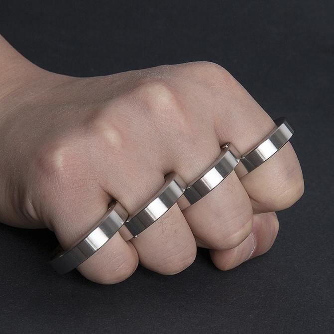 Stainless Steel Self-Defense Four-Finger Knuckle Buckle