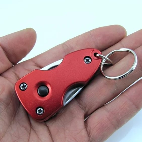 (🔥LAST DAY PROMOTION - SAVE 70% OFF)Multifunctional Folding Keychain-BUY 2 GET 1 FREE ONLY TODAY