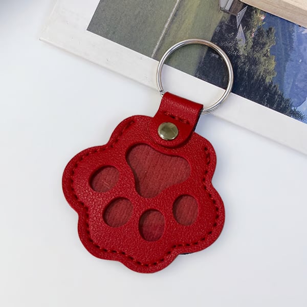 (🌲Early Christmas Sale- 49% OFF)🐱Cats & 🐶Dogs Paw Shaped Leather Keychain - BUY A Set GET EXTRA 20% OFF & Free Shipping