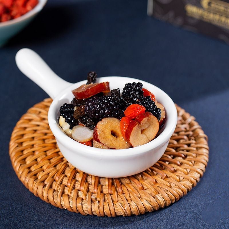 🔥Ancient Warrior’s Brew – Ginseng Mulberry Herbal Tea for Strength & Focus