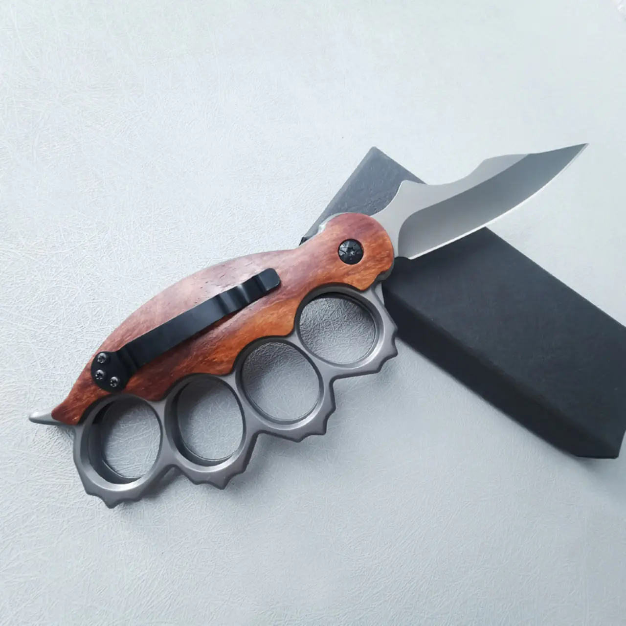 Tiger Finger Fist Tactical Folding Knife