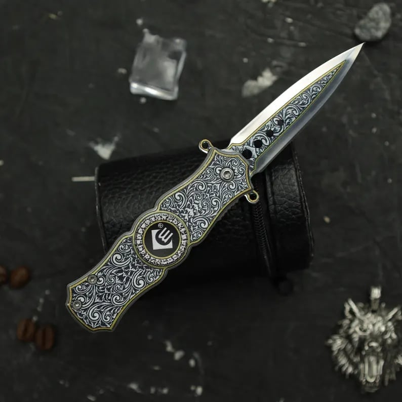 Handcrafted Retro Spinner Pocket Knife – Functional Art in Motion