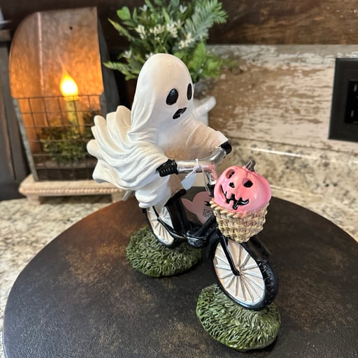 🚴‍♂️✨Halloween Limited-Ghost on bike with pink pumpkin 🎃👻