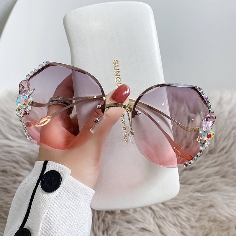 (🔥Summer Hot Sale - 50% OFF) 2024 Woman Rimless Diamond Sunglasses, BUY 2 FREE SHIPPING