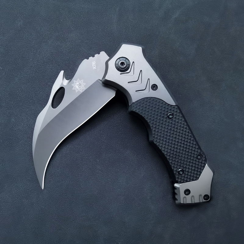 Self-defense sharp folding claw knife