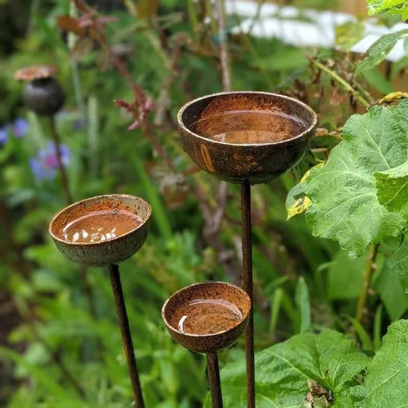 🔥🔥🔥 50% OFF – Limited Time Only! 🔥🔥🔥 Garden Stakes, Metal Yard Art, Outdoor Garden Decor, Rustic Metal Sculpture Rusty Rain Catchers Unique Gift