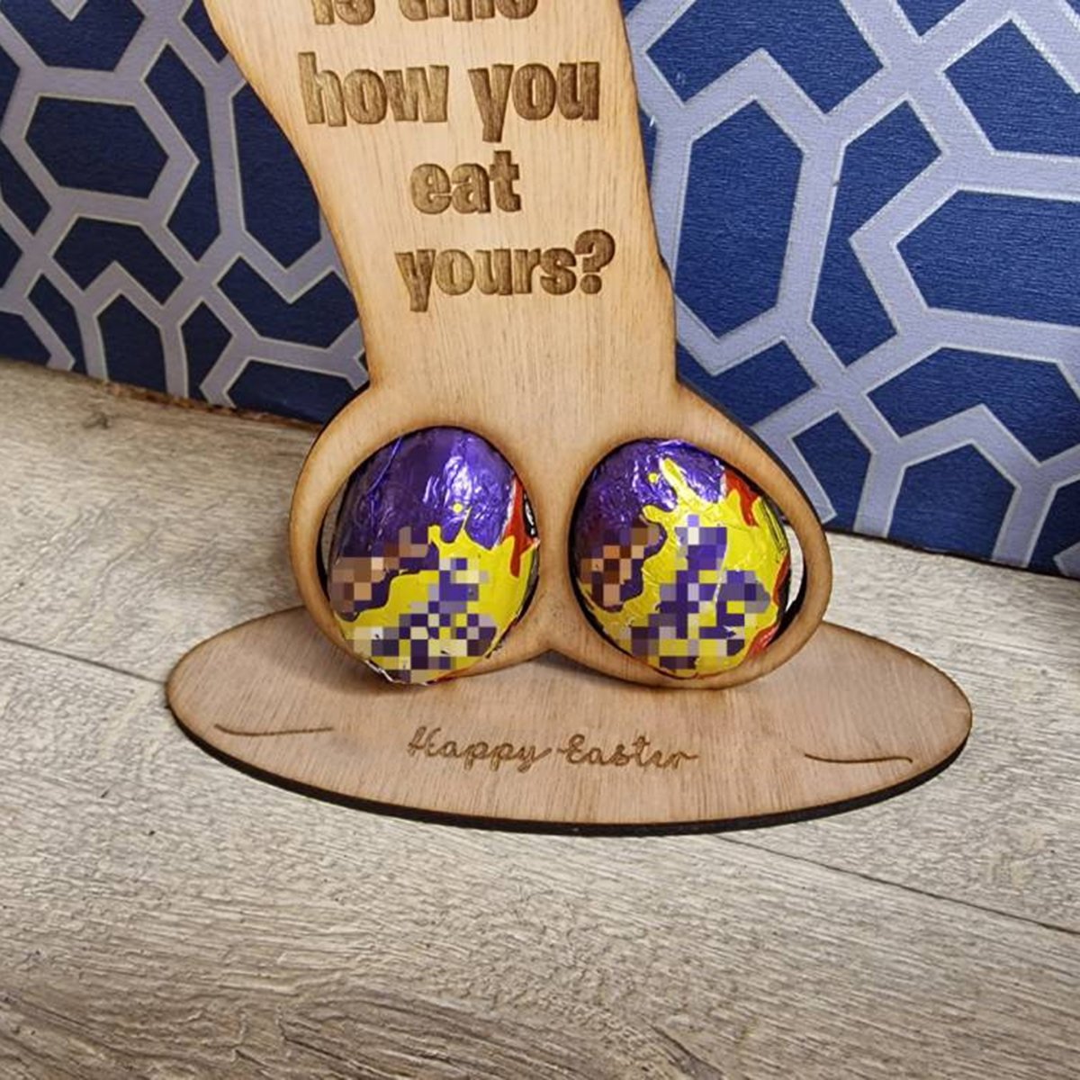 🤣Novelty Easter Willy Egg Holder🐰