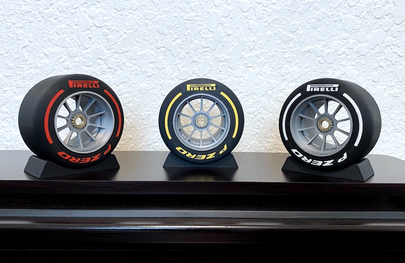 🎁TikTok Last Day Sale - 70% OFF✨Formula 1 Tire Fridge Magnets Full Set – 18” & 13” Replica F1 Tires