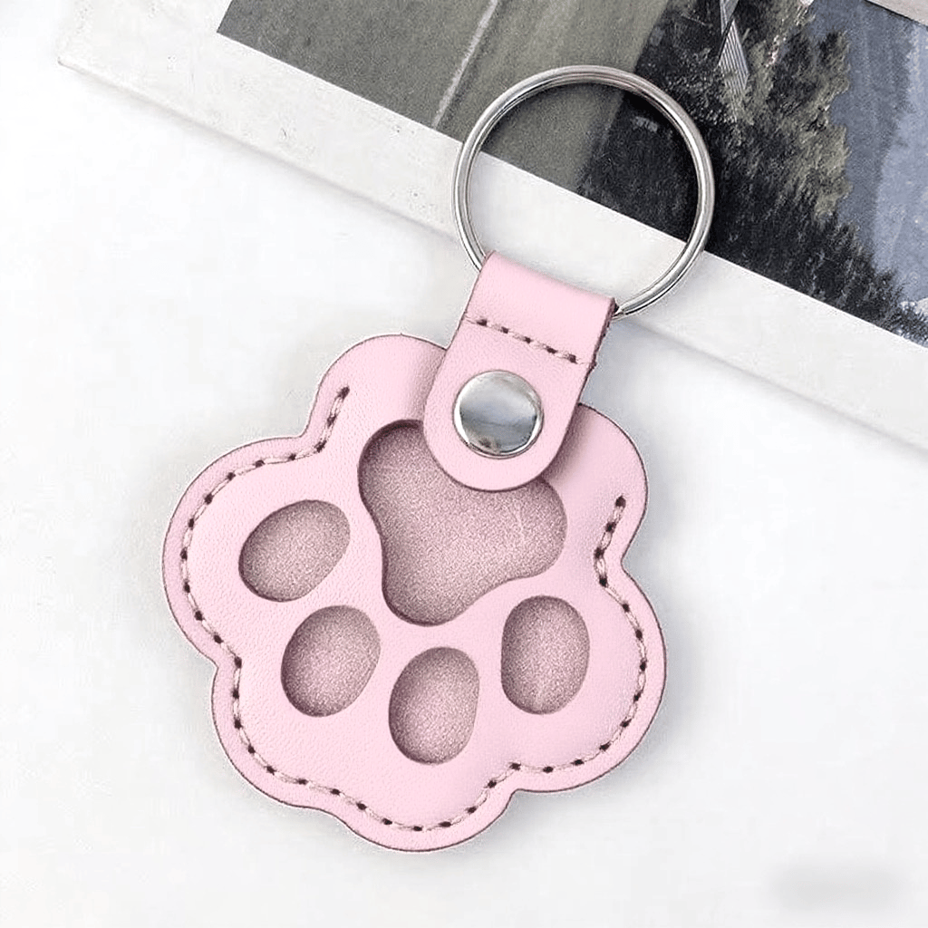 Last Day Promotion 70% OFF - 🐾Pet Paw Shaped Leather Keychain