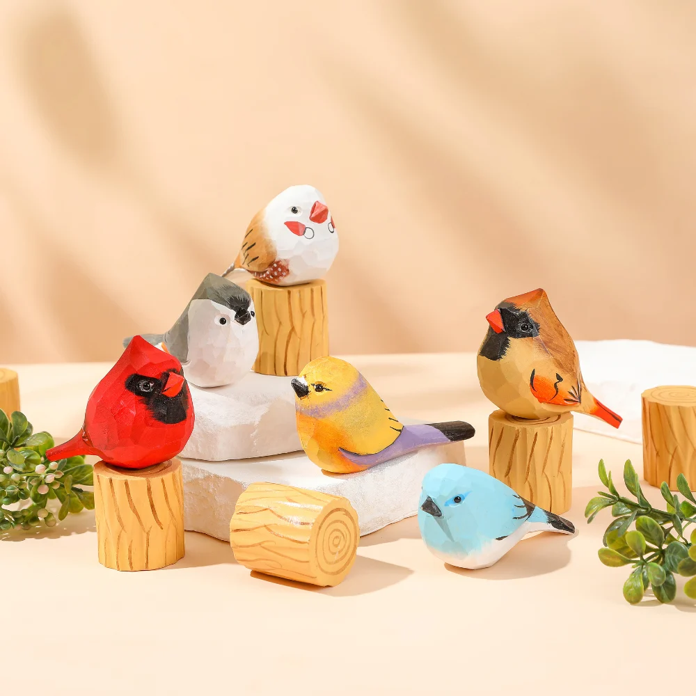 <strong>Handmade</strong> Miniature Bird Figurines