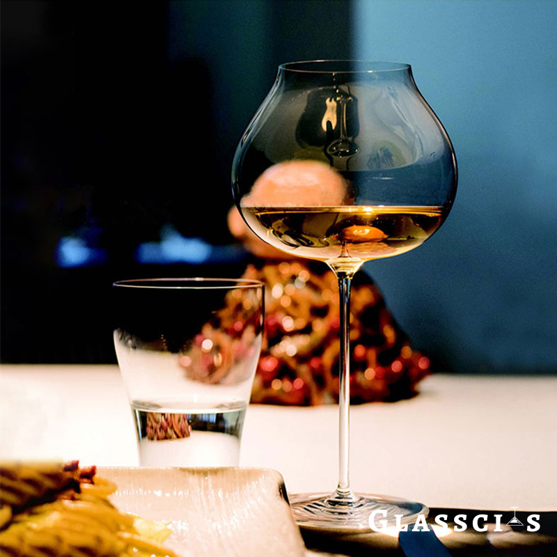 Rona Crystal Pinot Noir Wine Glass