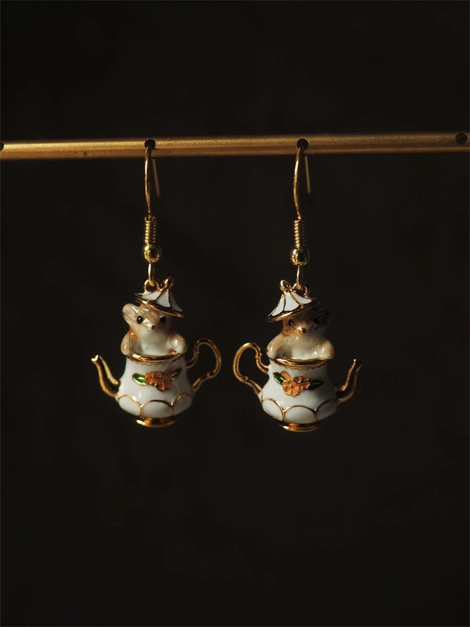 🔥HOT SALE NOW 49% OFF 🎁 -Mouse In My Teapot Earrings Set