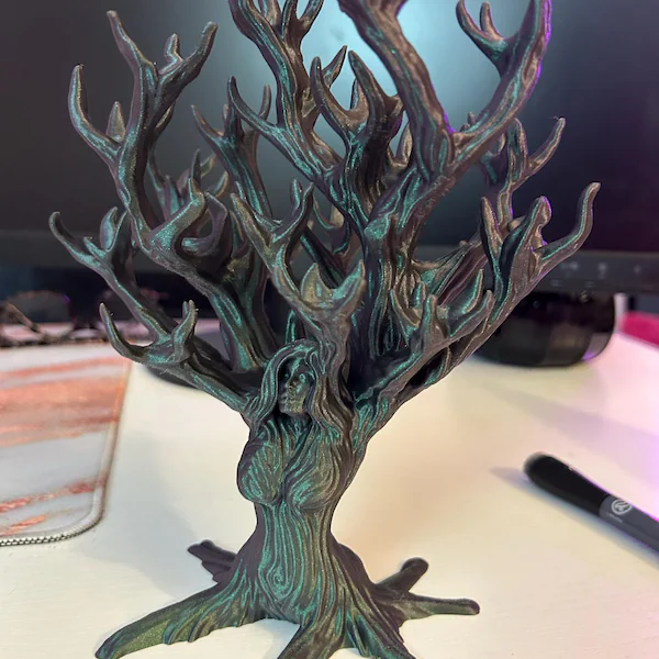 🎲Dice Holder Tree Goddess