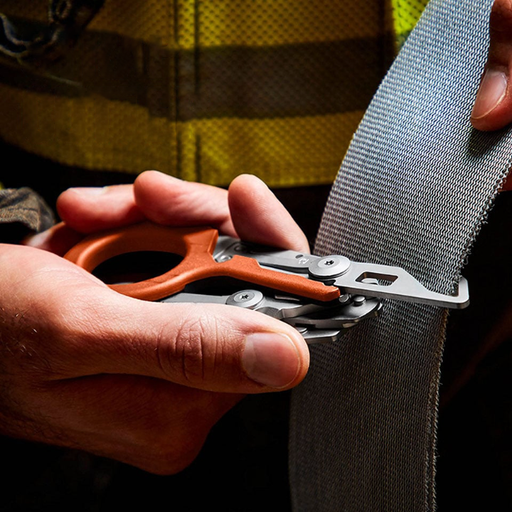 🔥Last Day Promo - 70% OFF🔥 Emergency Rescue Foldable Shears, Buy 2 Save 10% & Free Shipping
