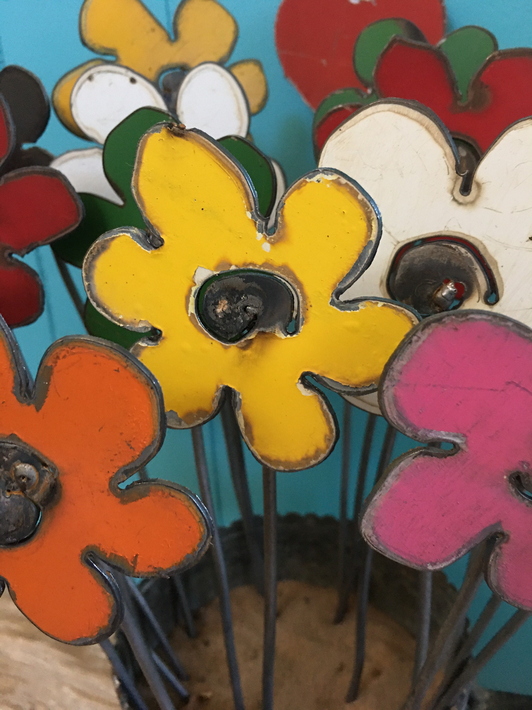 🔥Rustic Repurposed Metal Flowers ，Handcrafted Decorative Garden Art