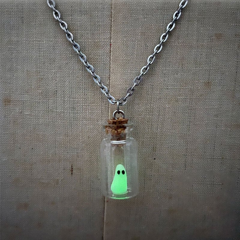 👻The Adopt a cute luminous ghost🏚️