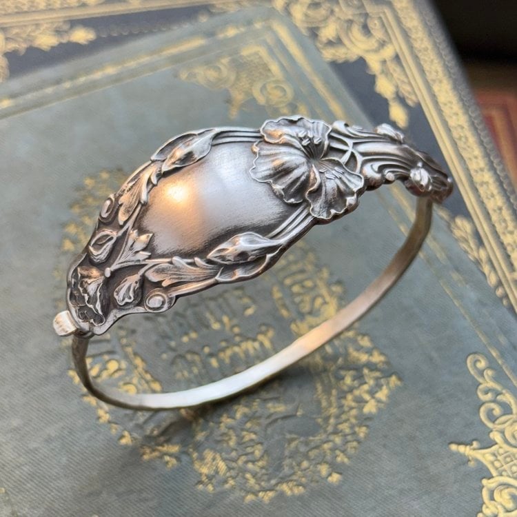 🔥LAST DAY 49% OFF✨Handmade Sterling Spoon Bangle - Crafted from Authentic Vintage Silverware