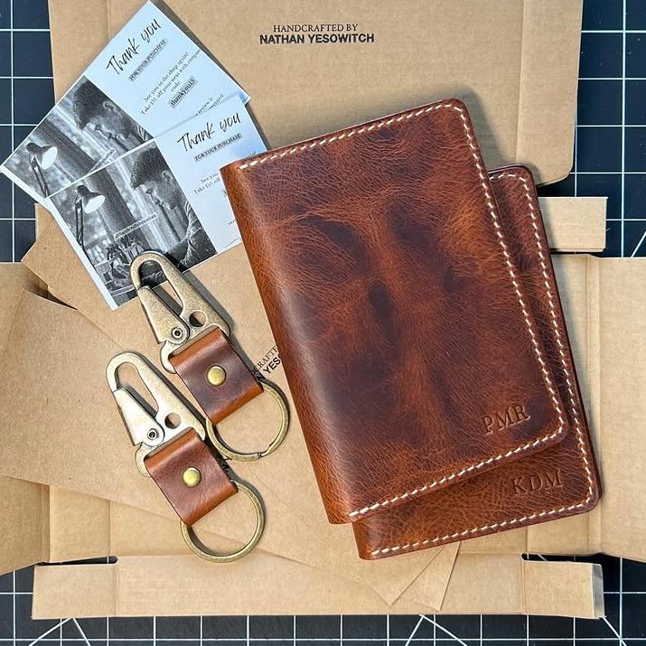 𝐇𝐎𝐏𝐇𝐔𝐑𝐑𝐘® Handmade Premium Leather Passport Wallet