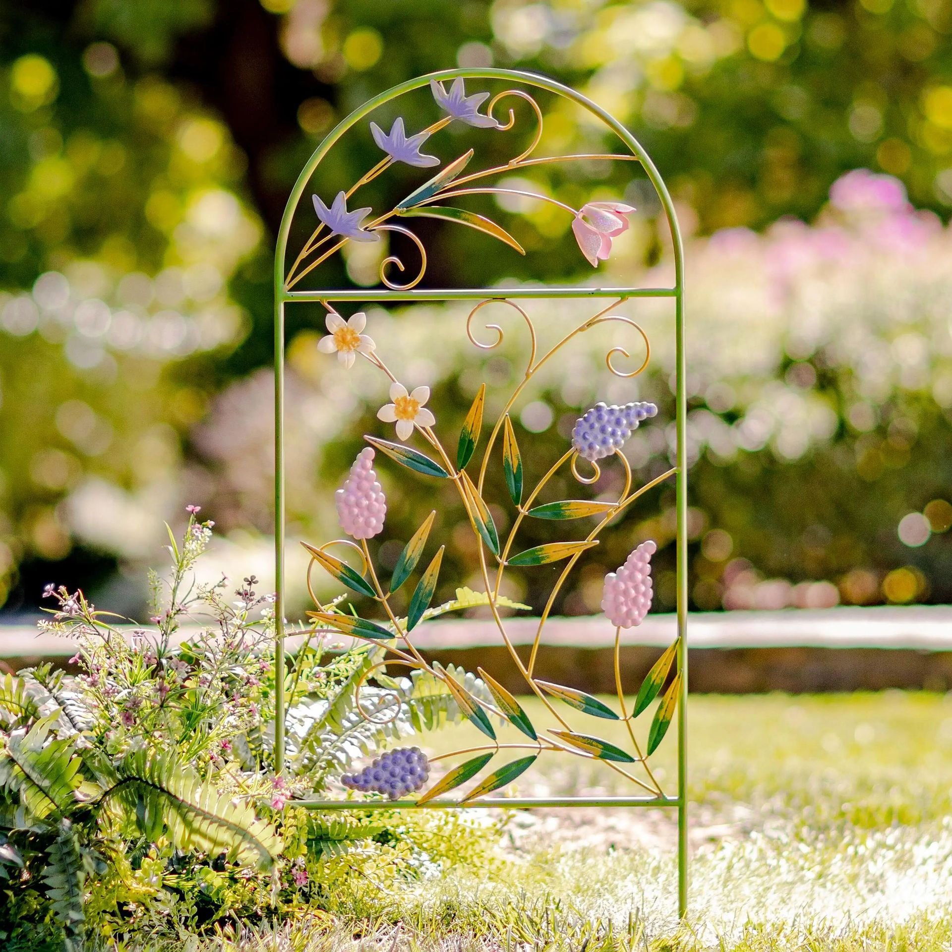 🌼Autumn Specials—Outdoor Metal Garden Flower Stake, Iron Art Climbing Plant Trellis Support, Decorative Yard Lawn Art Plug-in Flower Sculpture
