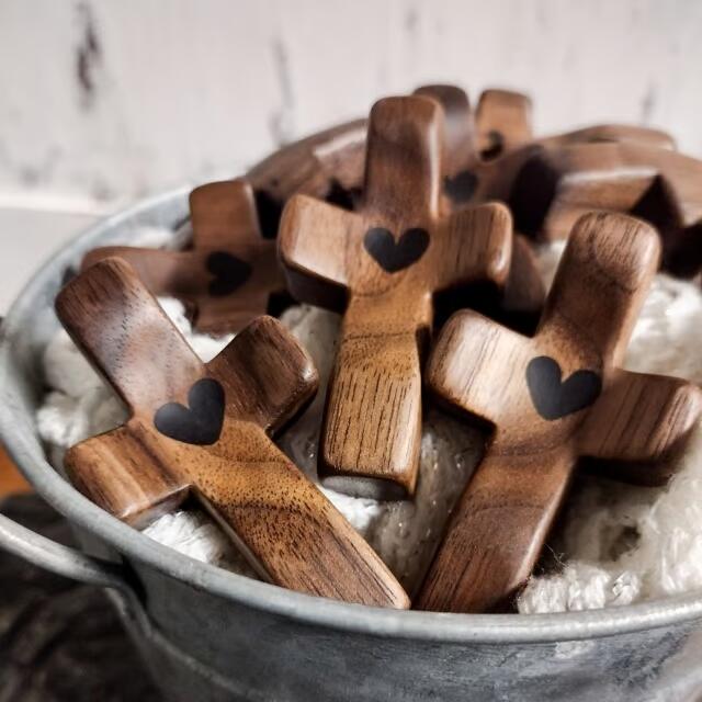 ✝️100 % handgefertigtes Holzkreuz „Mein Herz