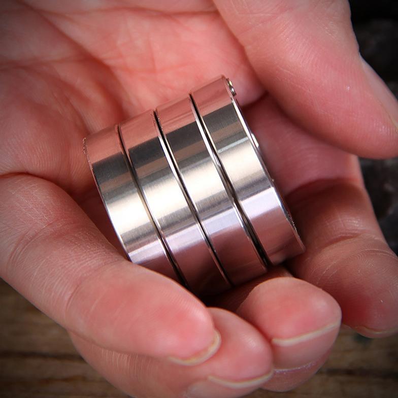 Stainless Steel Self-Defense Four-Finger Knuckle Buckle
