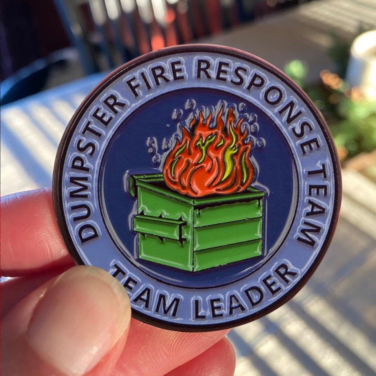🔥Last Day 50% OFF- Dustbin Quotes Brooch