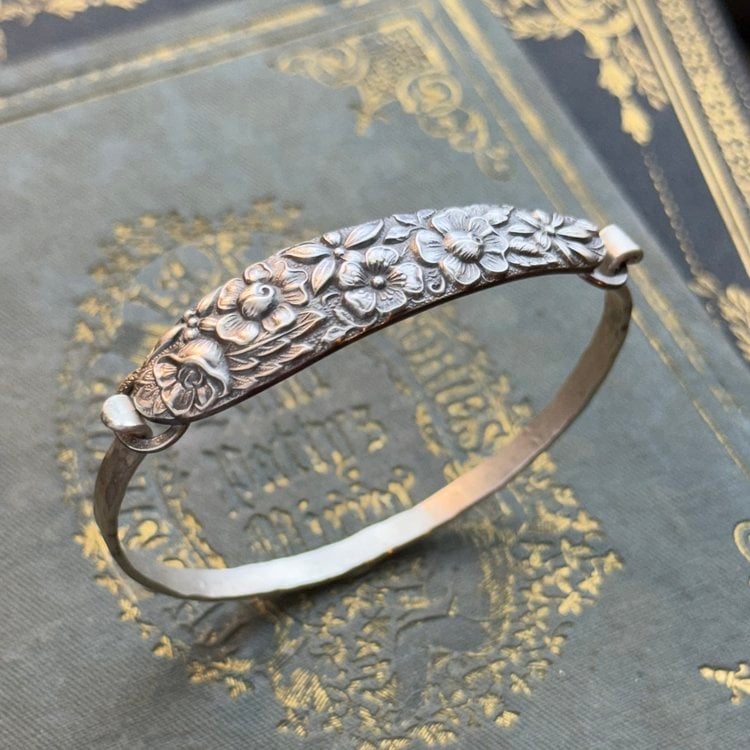 🔥LAST DAY 49% OFF✨Handmade Sterling Spoon Bangle - Crafted from Authentic Vintage Silverware