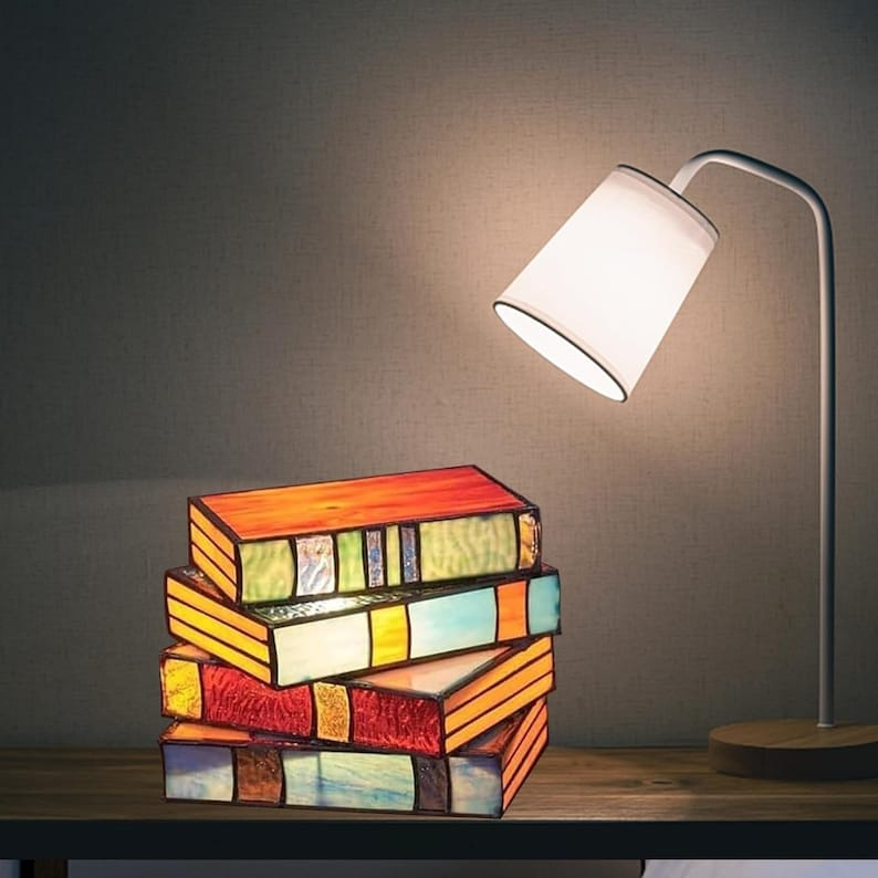 🎉【LIMITED TIME 55% OFF 】📚Stained Stacked Books Lamp