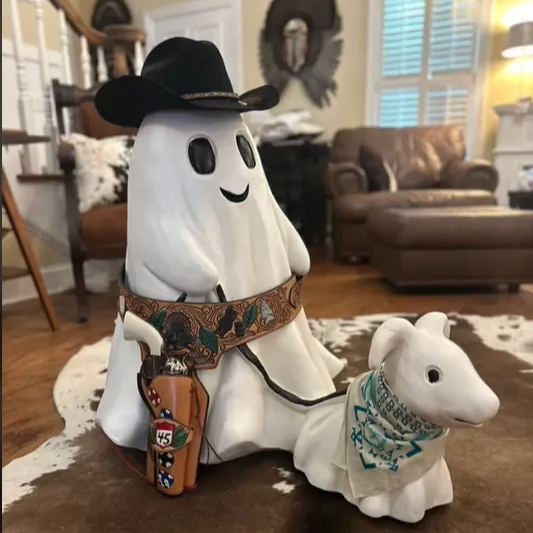 👻2024 Halloween Ghost Walking Dog Statue