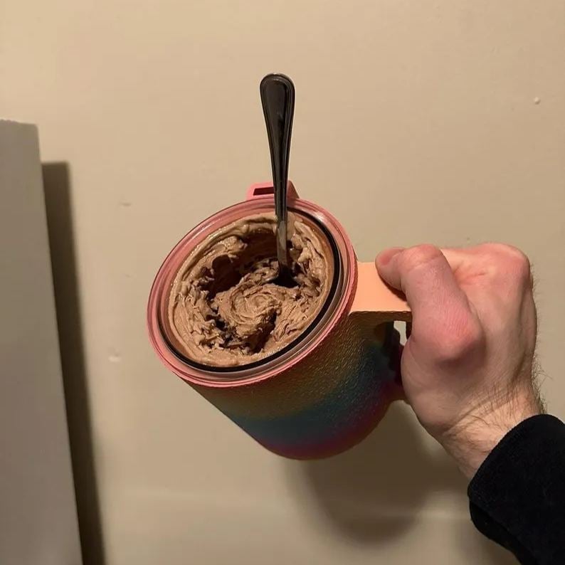 🎁TikTok Last Day Sale - 70% OFF🎉The Ultimate Ice Cream Pint Holder🍦Keep Your Hands Cozy & Your Ice Cream Cold! 🍨