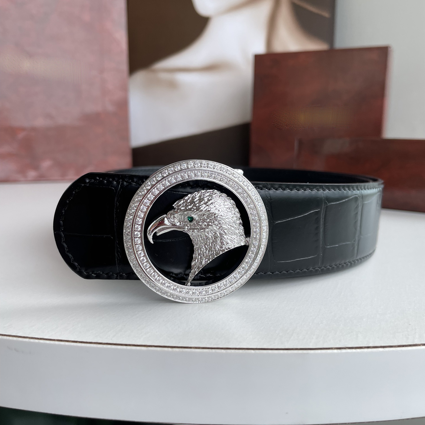 <strong>Handmade</strong> Eagle Head Inlaid Diamond Crocodile Leather Belt