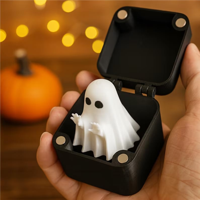 🔥🎃👻Halloween Ghost Surprise Gift Box – Spooky Mystery Treats & Fun Holiday Gift for Halloween Lovers