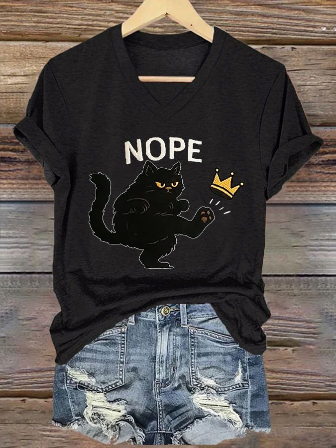 V-Neck Retro No Kings In America Cat Crown Nope Print T-Shirt