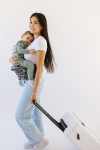 Hands free baby hip carrier