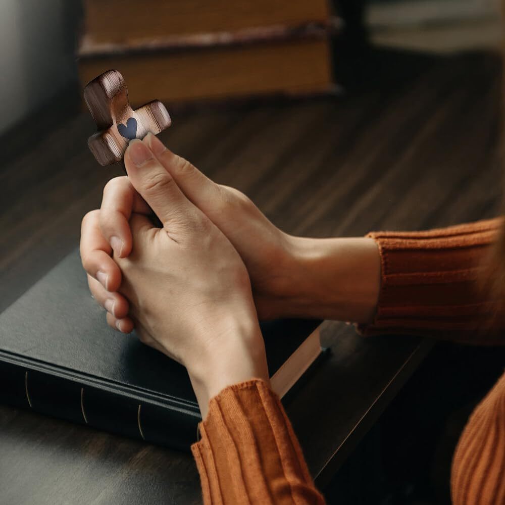 ✝️100% Handmade Wooden Cross Keychain My Heart(𝐂𝐨𝐥𝐨𝐧𝐞𝐥 𝐉𝐚𝐦𝐞𝐬®)