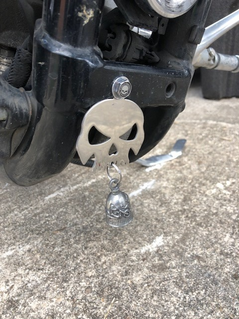 Universal Stainless Steel Skull Bell Hanger