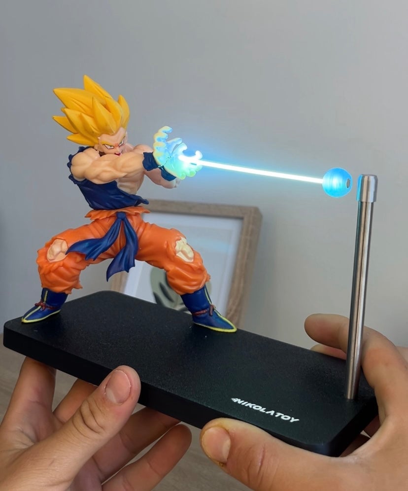 Goku´s magnetic lamp