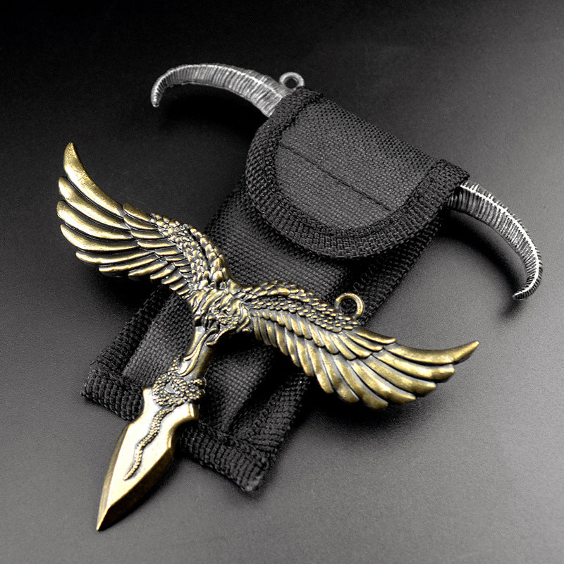 Eagle Wing Fist Buckle Defense Tool