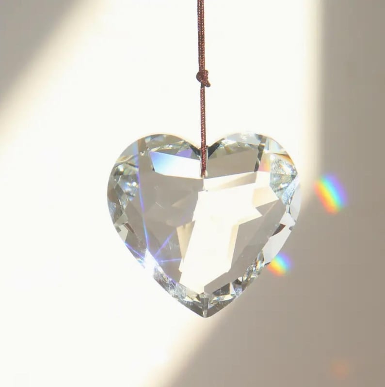 ✨Crystal Heart Sun Catcher — 𝐄𝐦𝐦𝐚 𝐇𝐨𝐩𝐞 𝐇𝐚𝐧𝐝𝐦𝐚𝐝𝐞®