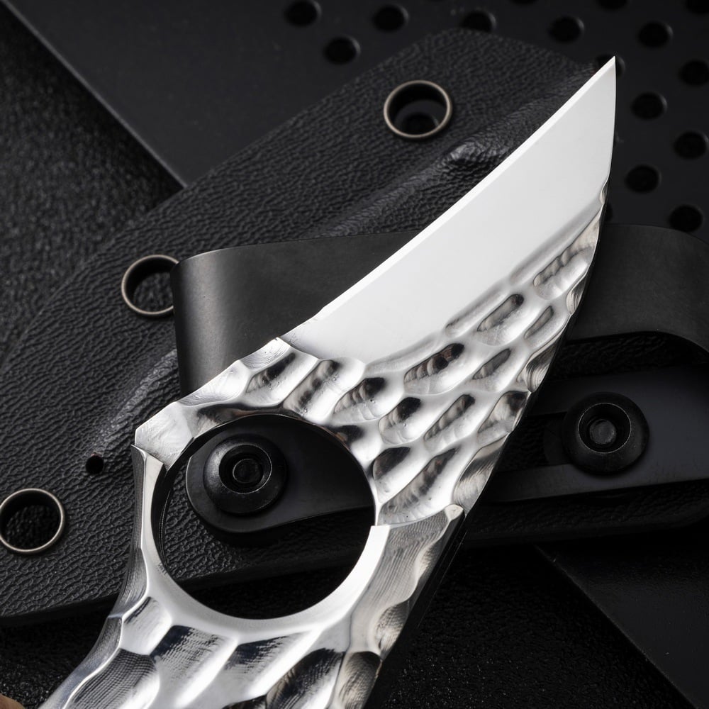 Small tank keel integrated sharp EDC portable knife
