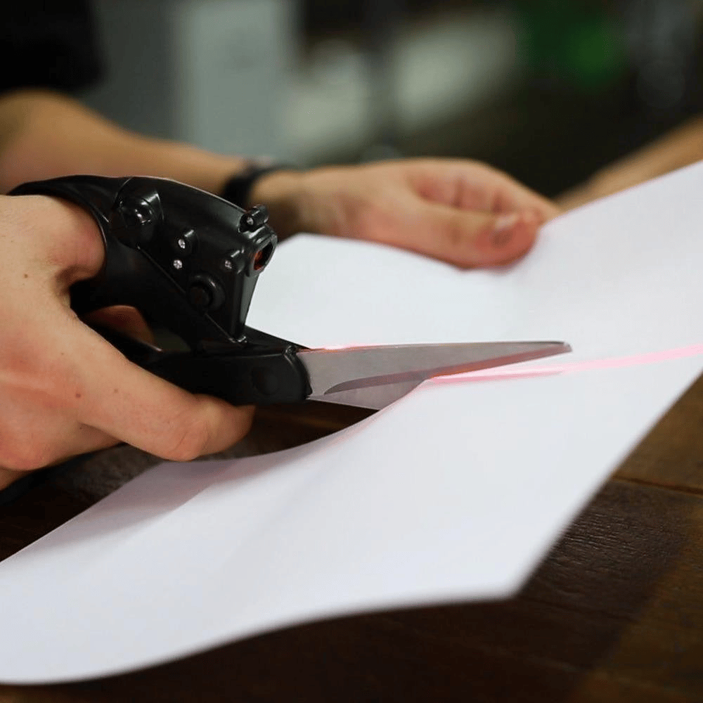 🔥Last Day Promotion 70% OFF🔥Professional Laser Guided Scissors