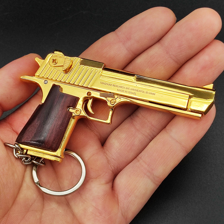 Gold-plated Wooden Handle 1:3 Desert Eagle Metal Gun Model Keychain