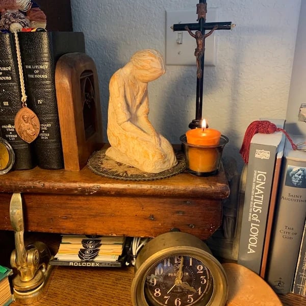 🎁2024 New Year Hot Sale🎁🎄Sweet Hour of Prayer, beautiful hand cast inspirational sculpture of woman praying