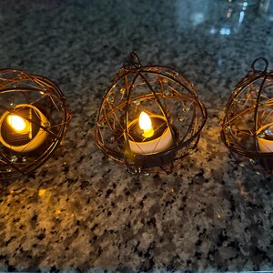 Solar Light Hanging Lanterns, Waterproof Decorative Outdoor Hanging Light for Garden Patio, Tree Lights, Yard Lights, Gifts for Mom