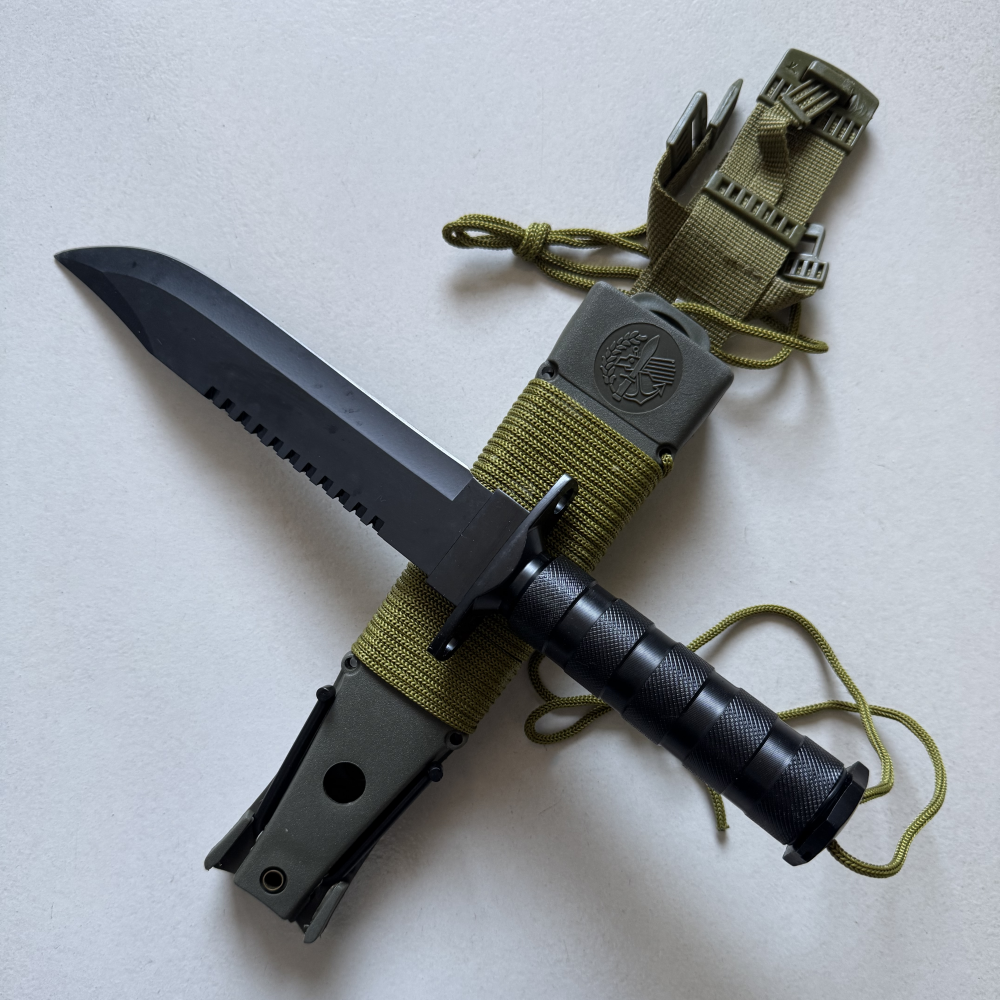 Jungle King multifunctional outdoor survival knife