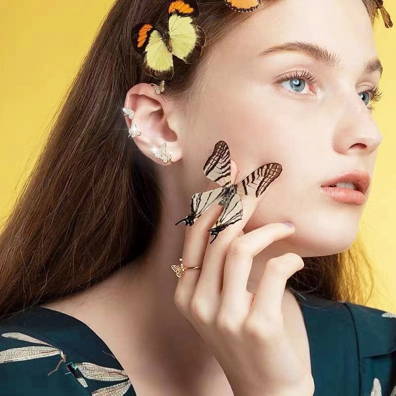 💖2022 Mother's Day Promotion- 49% OFF🌹Shiny Zircon Butterfly Ear Clips