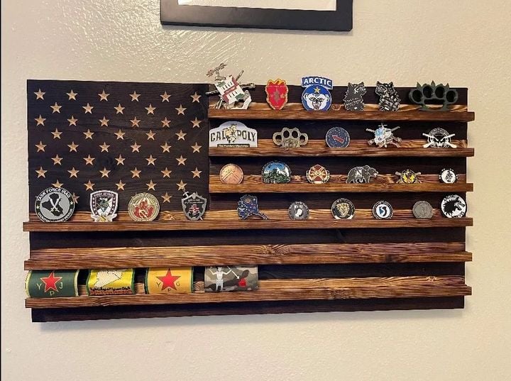 Last Day 50% OFF🔥🔥Handcrafted Wooden Commemorative Coin Display Rack