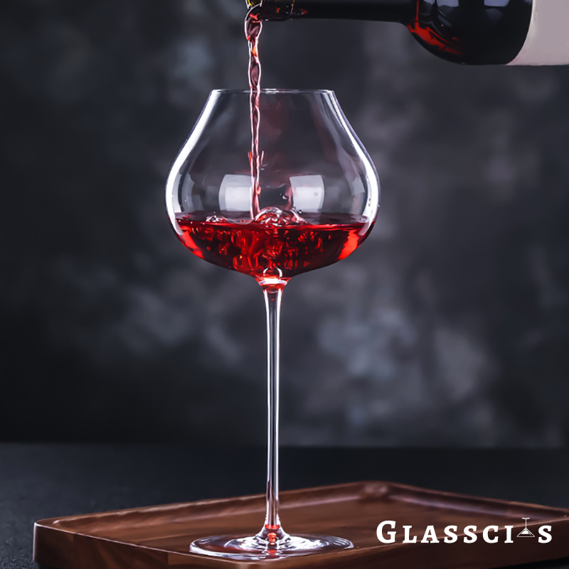 Rona Crystal Pinot Noir Wine Glass