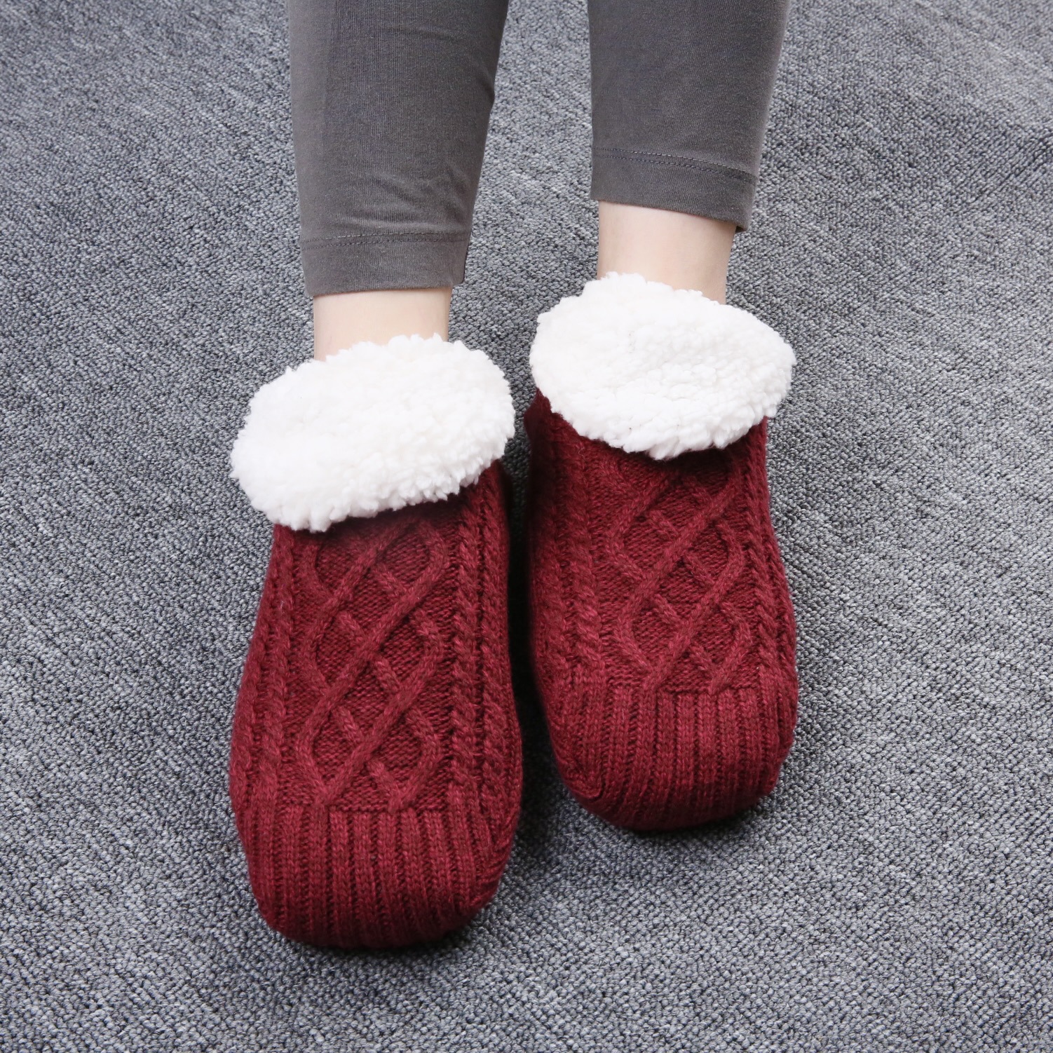 🔥Last Day Promotion - 70% OFF🎁Non-Slip Thermal Slippers Socks