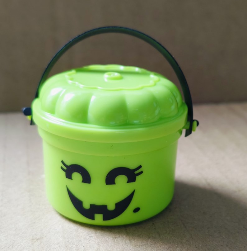 🎃👻Mini Halloween Nostalgia Bucket